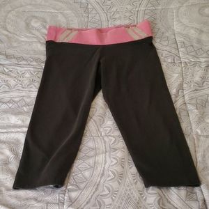 Pink yoga capri. Bling waist